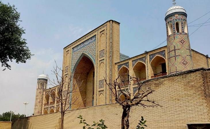 Путеводитель по экскурсионным маршрутам в Узбекистан: лучшие туры 2026